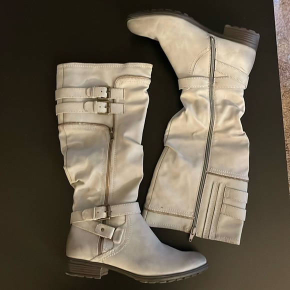 White Mountain Pebble Gray Riding Boots - Picture 2 of 6
